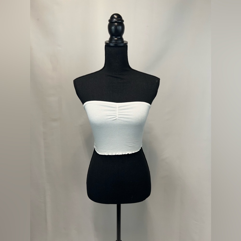 🐚2 For $20🐚 PacSun White Crop Top